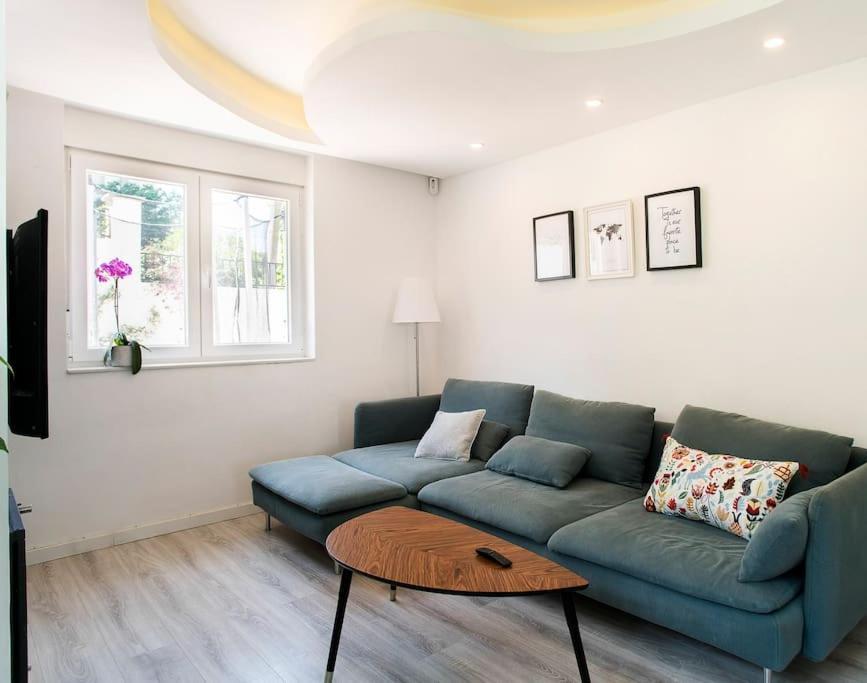 Villa 20 Min From Bcn- Charming House W/ Pool & Bbq Area Cervelló Exterior foto