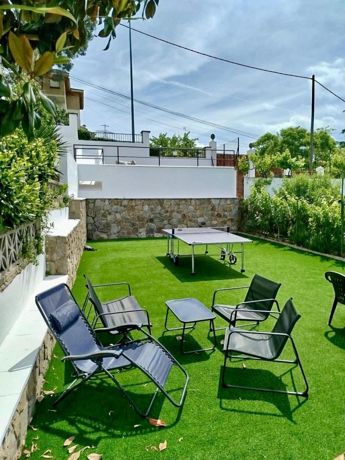 Villa 20 Min From Bcn- Charming House W/ Pool & Bbq Area Cervelló Exterior foto